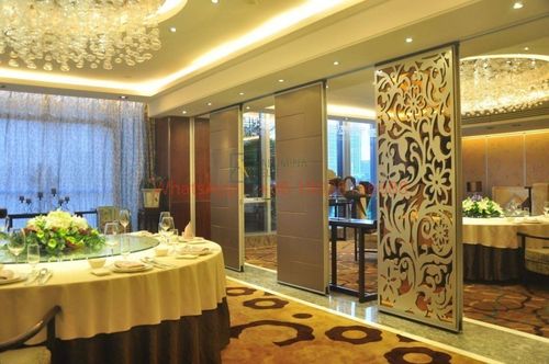 از طرح تا پانل: چگونه یک دیوار متحرک نصب می‌شود