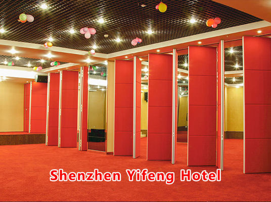 قیمت خوب Folding Glass Partition with Sound Insulation 30-42dB and Customizable Design for Easy Installation آنلاین