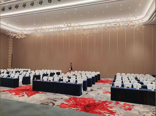 قیمت خوب Fold Away Acoustic Office Partitions with Q235 Steel Frame and 6061-T6 Profiles for Exhibition Halls آنلاین