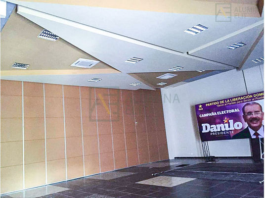 قیمت خوب دیوار پارتیشن متحرک قابل تنظیم با فریم آلیاژ آلومینیوم 6061-T6 و کیل مربع گالوانیزه آنلاین